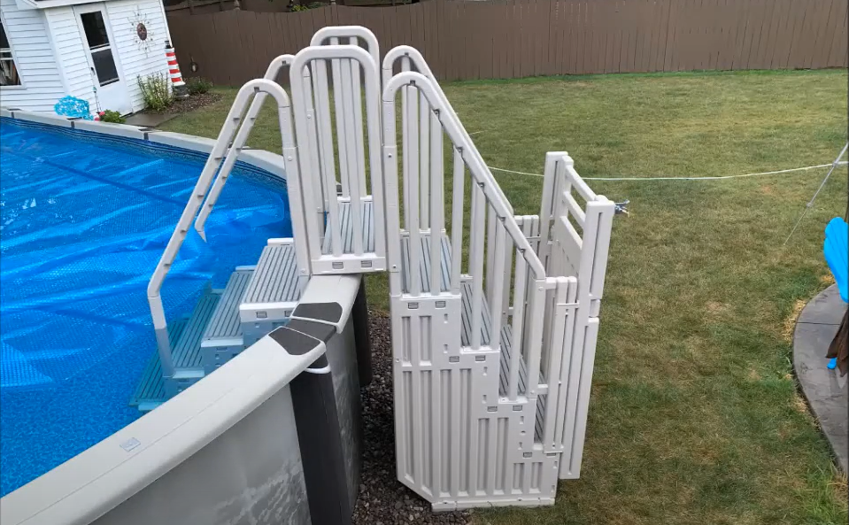 above ground pool ladder with safety gate